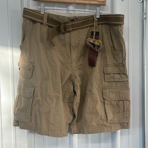 Iron Co Cargo shorts new khaki 38 belted